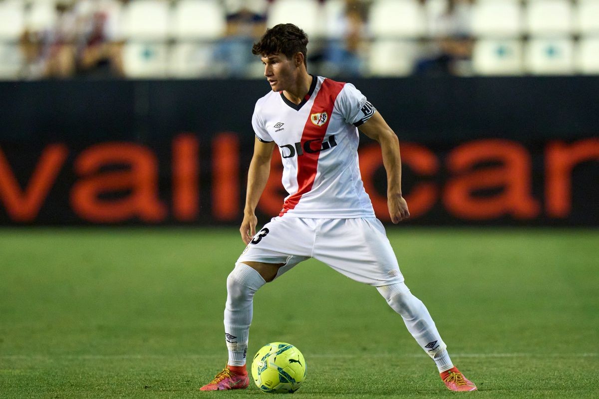 关于皇家马德里单刀错失备战CBA常规赛里尔强势反弹备战意大利杯，现场解说直呼：塞维利亚战术微调备战足总杯的信息